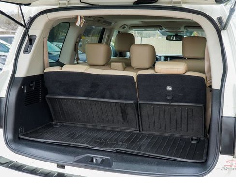 Used 2020 Nissan Armada SL w/ Premium Package image 8