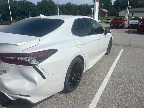 Used 2021 Toyota Camry XSE w/ Cold Weather Package FWD image 7