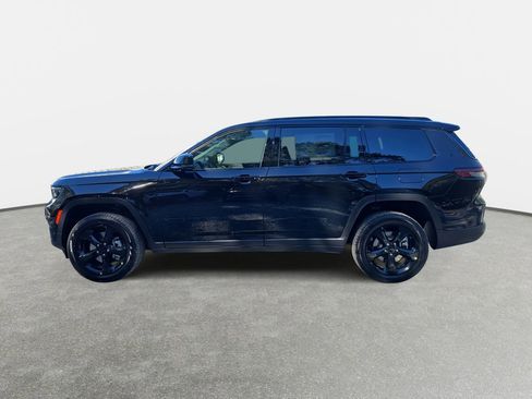 New 2025 Jeep Grand Cherokee L Limited w/ Black Appearance Package AWD/4WD image 8