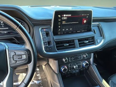 Used 2023 GMC Yukon SLT image 10