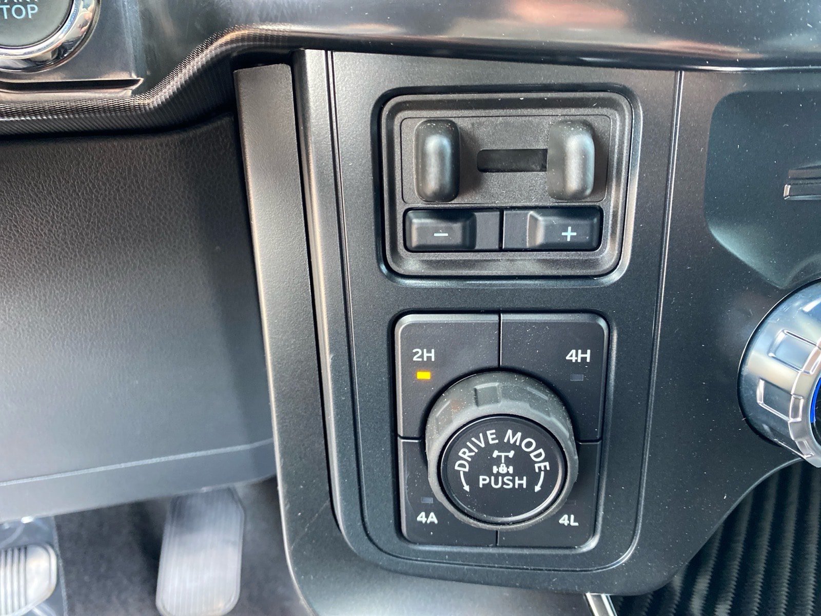 New 2026 Ford F150 Raptor AWD/4WD image 13