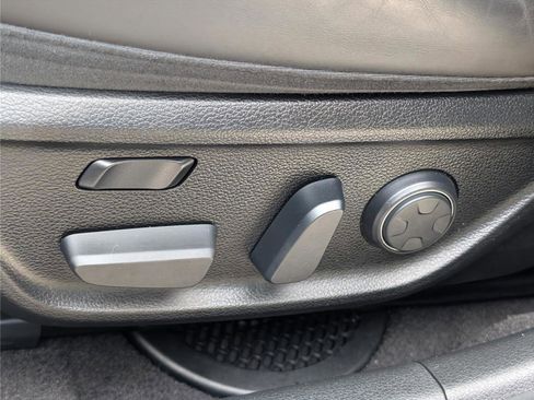 Used 2021 Genesis G70 2.0T w/ Prestige Package AWD/4WD image 21