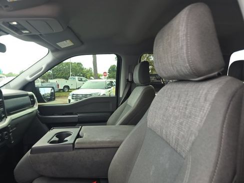 Used 2022 Ford F150 XLT w/ Trailer Tow Package AWD/4WD image 11