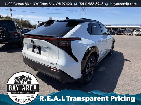 Used 2024 Toyota bZ4X AWD w/ Weather Package image 6