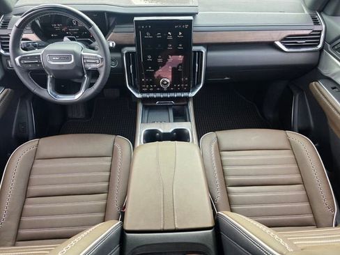 New 2026 GMC Acadia Denali Ultimate FWD image 14