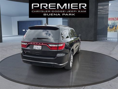 Used 2022 Dodge Durango SXT w/ Anodized Platinum Package image 7
