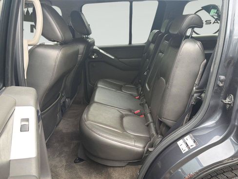 Used 2011 Nissan Pathfinder Silver AWD/4WD image 22