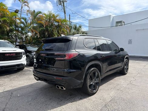 Used 2025 GMC Acadia Elevation w/ Black Edition FWD image 5
