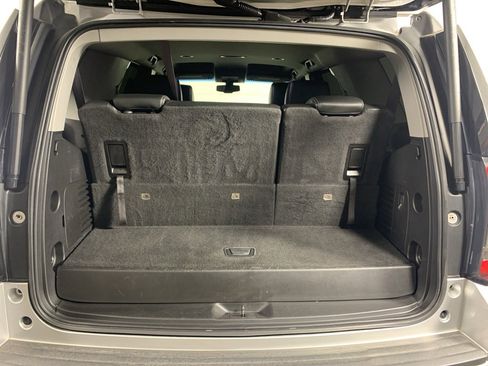 Used 2017 GMC Yukon SLE w/ SLE Value Package image 34