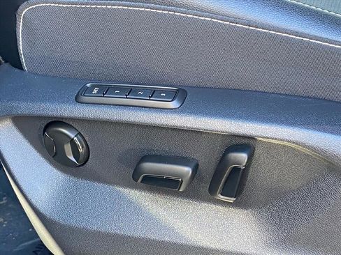 Certified 2025 Volkswagen Atlas Cross Sport SEL image 12