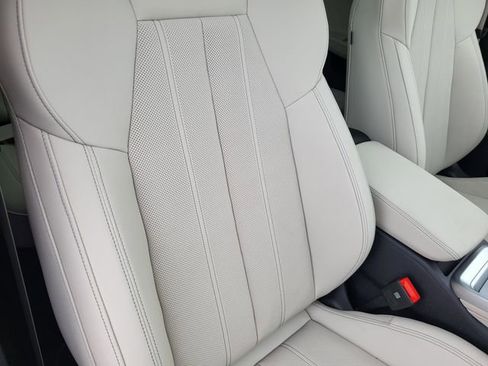 New 2025 Audi Q5 Prestige image 13