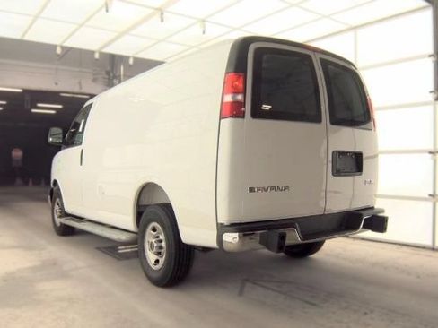 Used 2025 GMC Savana 2500 w/ Driver Convenience Package RWD image 2