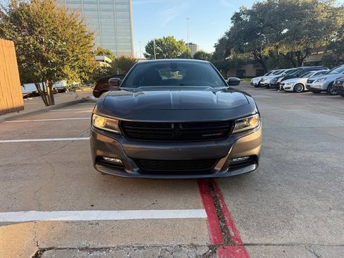Used 2017 Dodge Charger R/T w/ Blacktop Package image 9