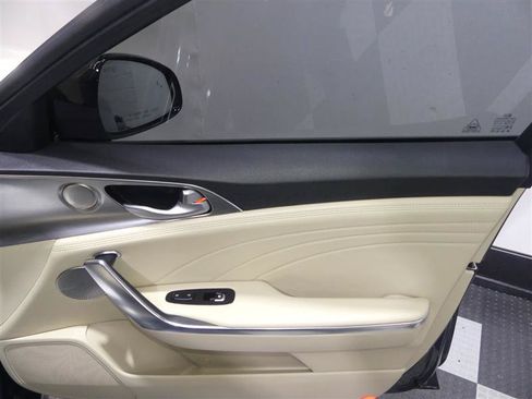 Used 2022 Kia Stinger GT2 AWD/4WD image 19