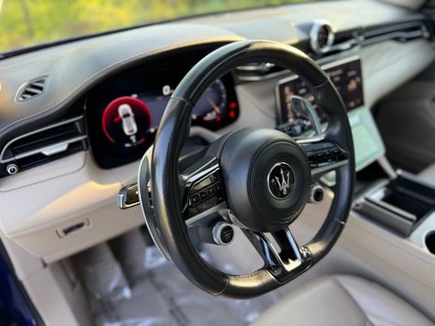 Used 2023 Maserati Grecale GT AWD/4WD image 19
