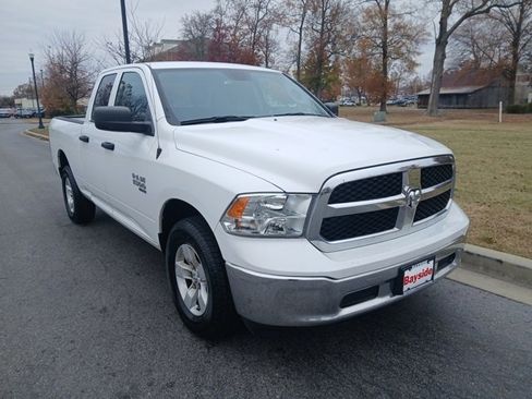 Used 2024 RAM 1500 Classic SLT image 9