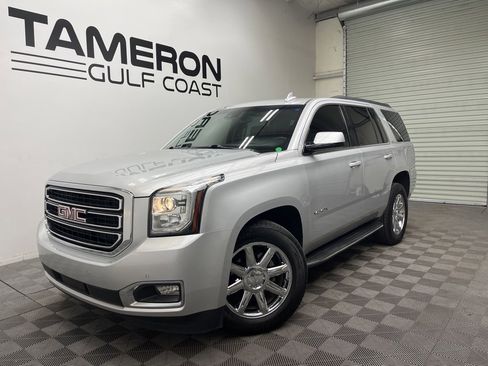 Used 2017 GMC Yukon SLT image 1