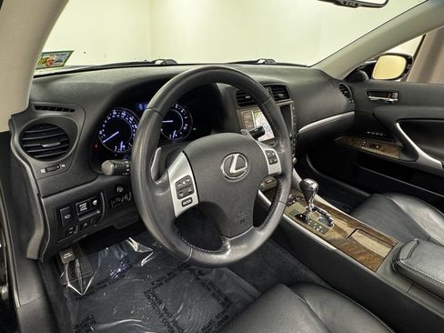 Used 2012 Lexus IS 350C image 36