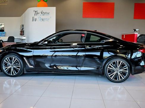 Used 2022 INFINITI Q60 3.0t Luxe w/ Essential Package image 8