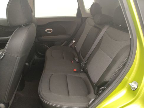 Used 2019 Kia Soul + image 18