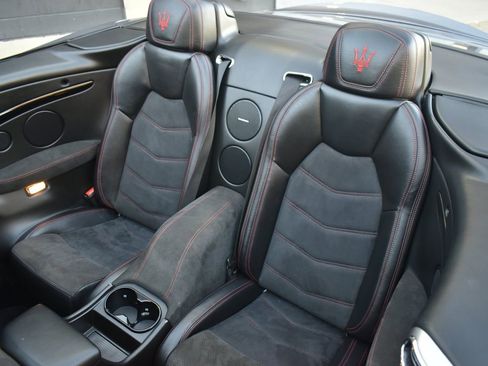 Used 2018 Maserati GranTurismo Sport image 47