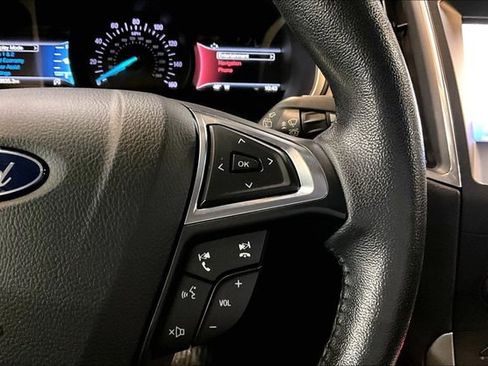 Used 2020 Ford Edge SEL image 12