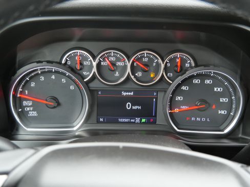 Used 2019 Chevrolet Silverado 1500 RST AWD/4WD image 23