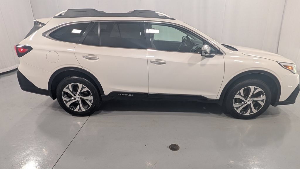 Used 2021 Subaru Outback Touring XT AWD/4WD image 5