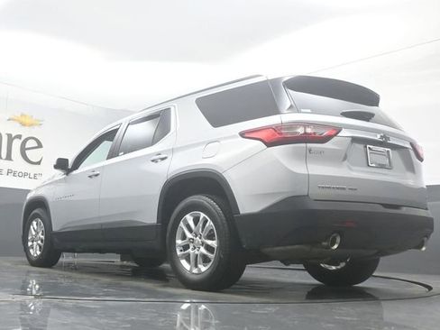 Used 2020 Chevrolet Traverse LT image 5
