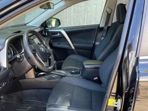 Used 2015 Toyota RAV4 XLE AWD/4WD image 22