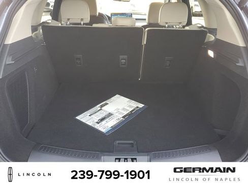 New 2026 Lincoln Corsair Premiere image 21