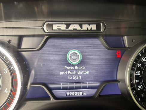 Used 2022 RAM 2500 Laramie image 13