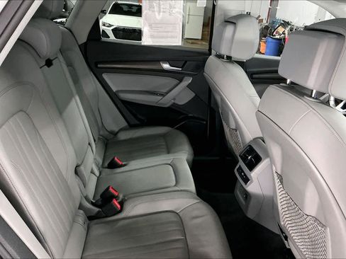 Used 2023 Audi Q5 2.0T Premium w/ Convenience Package image 29