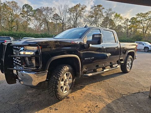 Used 2021 Chevrolet Silverado 2500 LTZ w/ LTZ Plus Package image 1