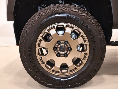 Used 2025 Toyota Tacoma 4x4 Double Cab Hybrid w/ Tow Tech Package image 46