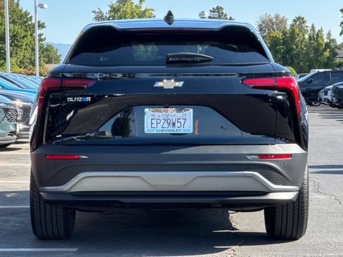 Used 2026 Chevrolet Blazer EV LT FWD image 6