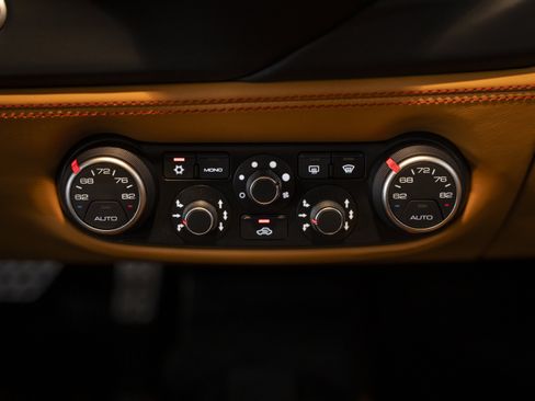 Used 2018 Ferrari 488 GTB RWD image 45