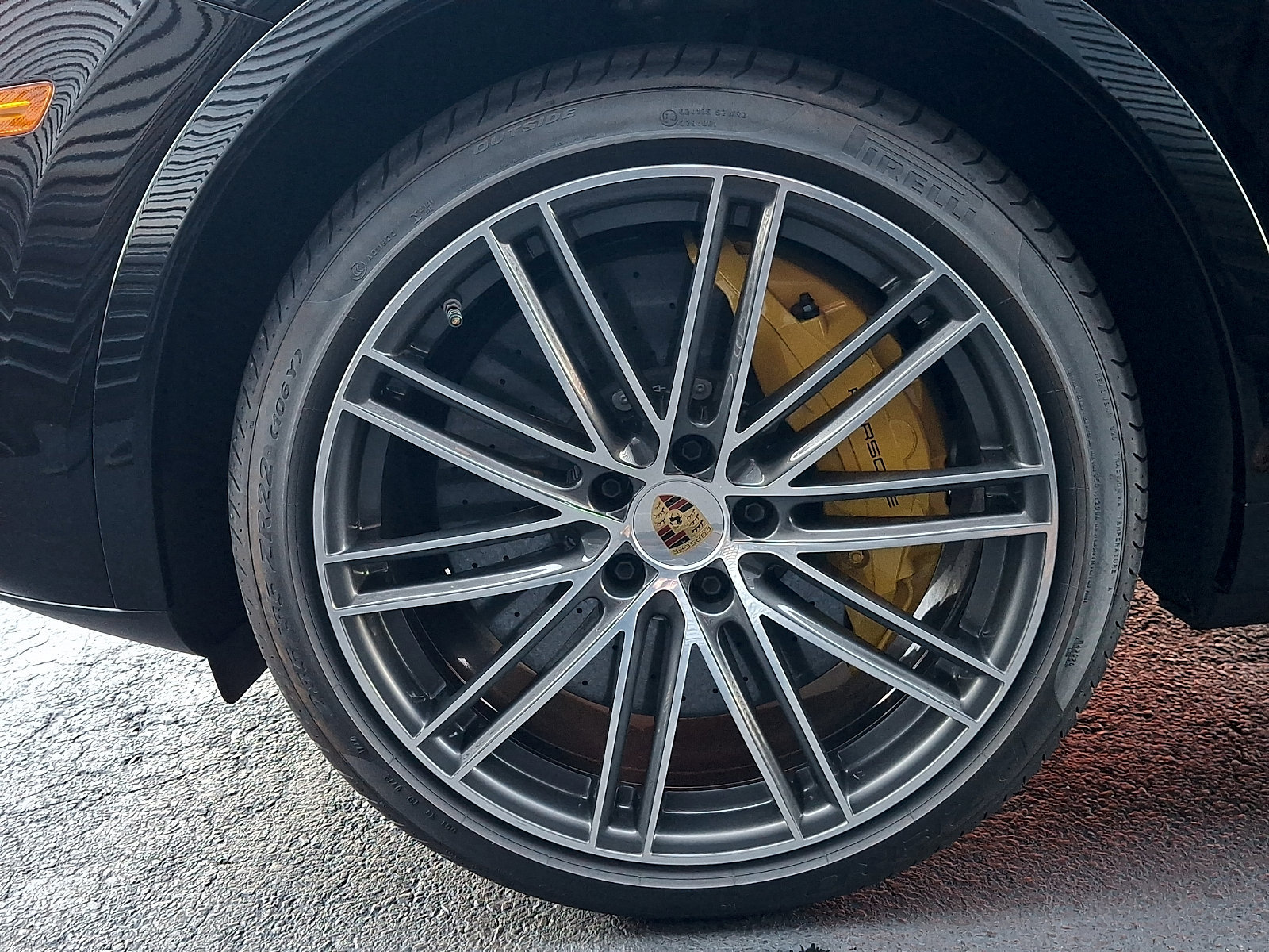Certified 2023 Porsche Cayenne Turbo S AWD/4WD image 14