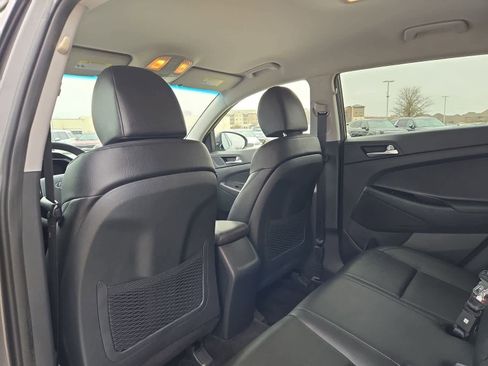 Used 2020 Hyundai Tucson Value w/ Cargo Package image 17