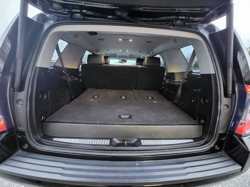 Used 2017 GMC Yukon SLT AWD/4WD image 21