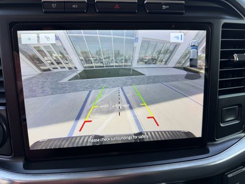 Used 2021 Ford F150 Lariat w/ Max Trailer Tow Package image 23