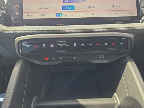 New 2026 Jeep Cherokee Laredo image 19