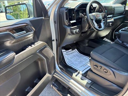 Certified 2024 GMC Sierra 1500 Elevation AWD/4WD image 11