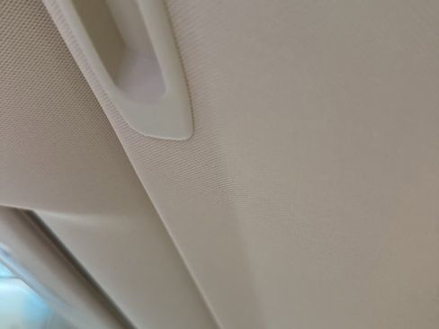 Used 2017 Toyota Avalon Limited image 6