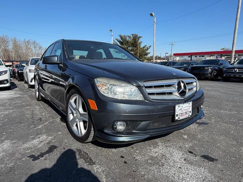 Used 2010 Mercedes-Benz C 300 4MATIC Sedan image 3