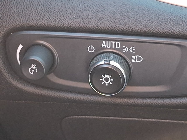 Used 2025 Chevrolet Malibu LT FWD image 23