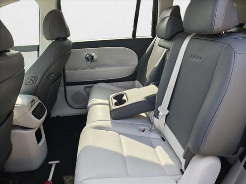 New 2026 Hyundai Ioniq 9 SEL image 18