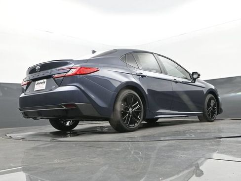 New 2026 Toyota Camry SE FWD image 25