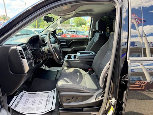 Used 2018 Chevrolet Silverado 1500 LT w/ Midnight Edition AWD/4WD image 12