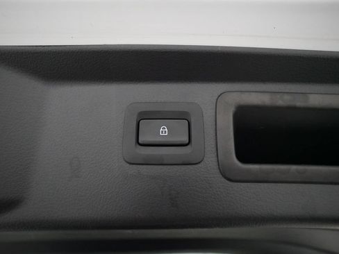 Used 2025 MAZDA CX-50 AWD 2.5 S w/ Select Package image 15